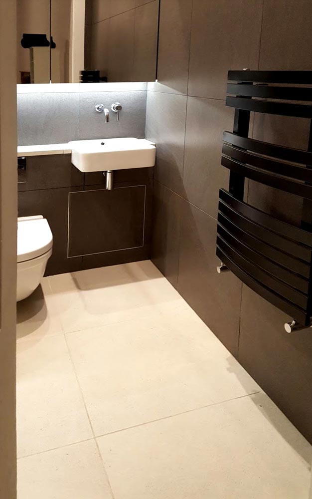 En-suite bathroom installation with wall-hung pan, Stockbridge.